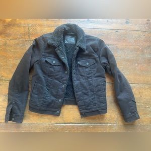 Women’s Levi’s black denim Sherpa lined jacket size small